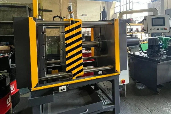 Custom Designed Hydraulic Presses